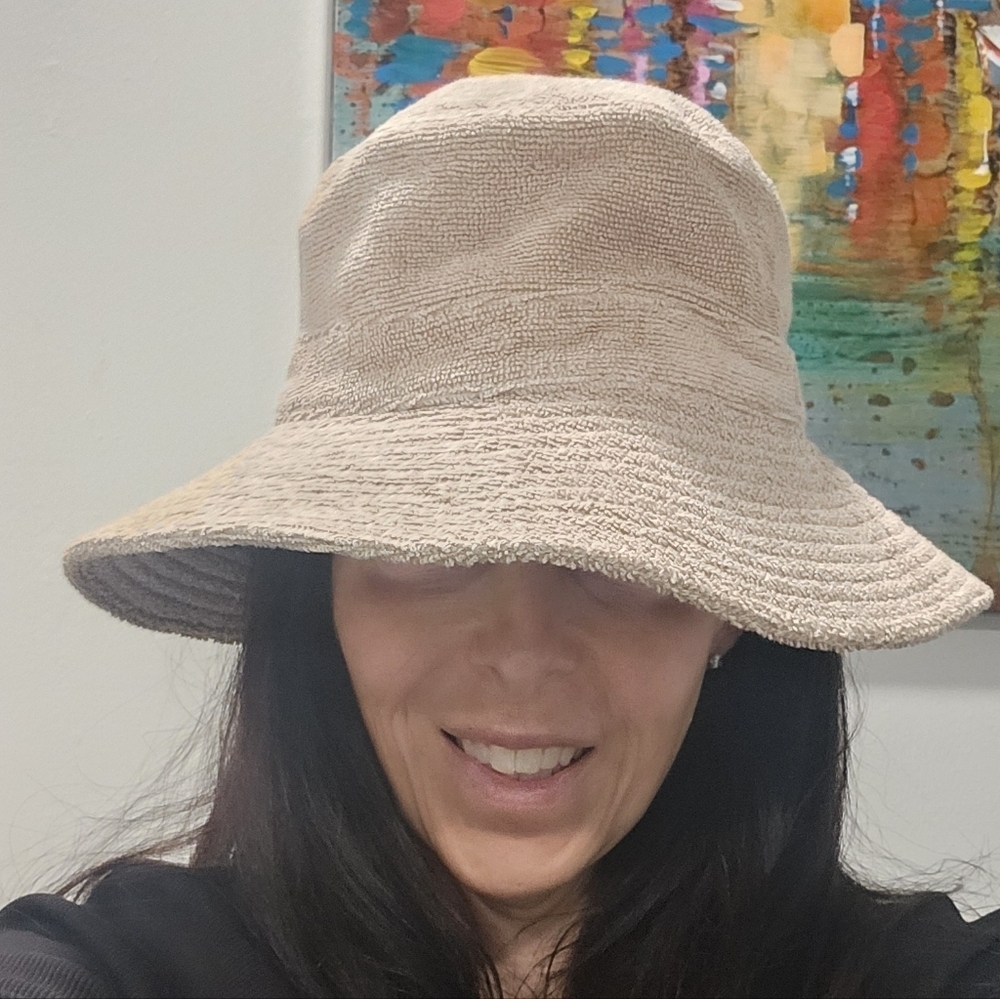 NWOT Hermes Beige Sand Bucket Hat